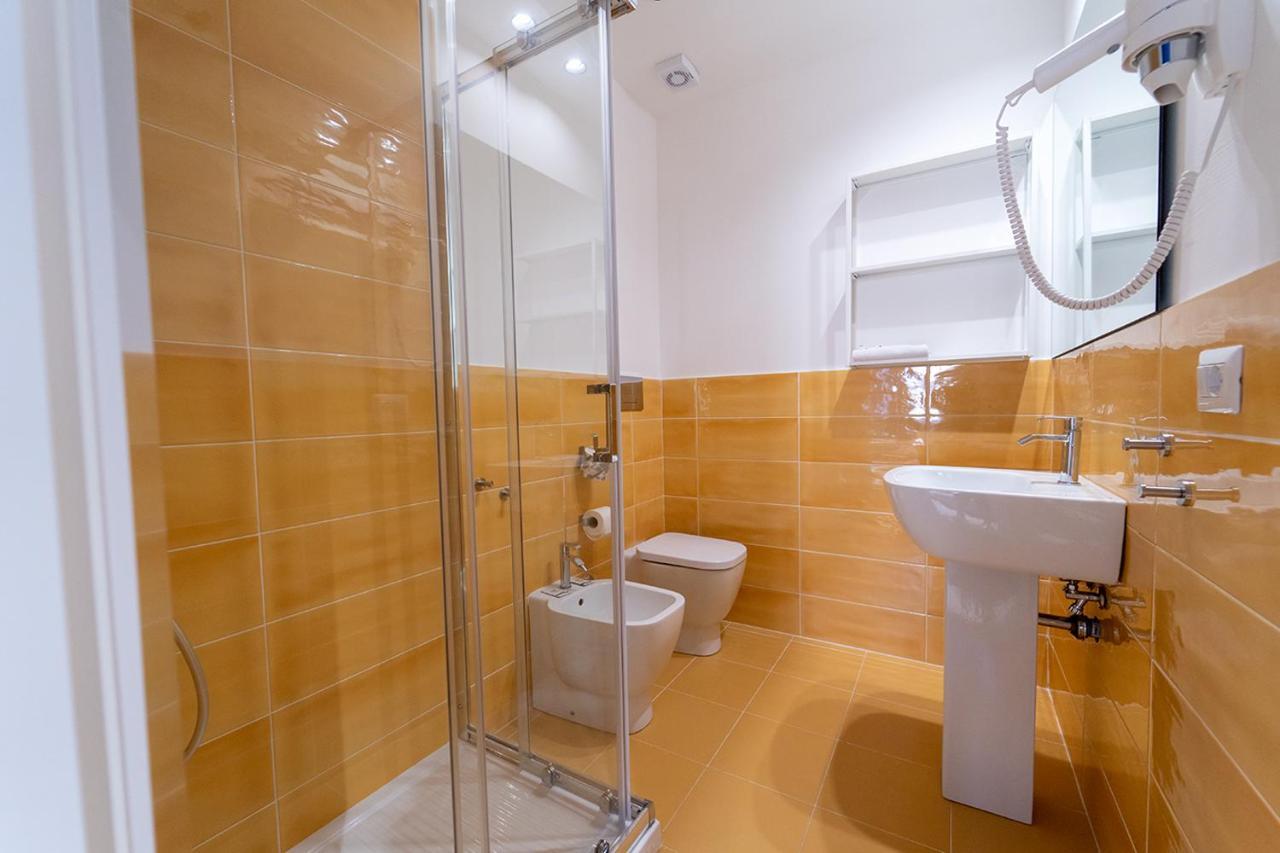 Standard Double Room,1363764206:JPEG